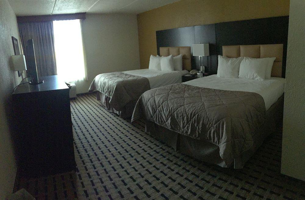 Clarion Pointe Lake Jackson - Clute Экстерьер фото