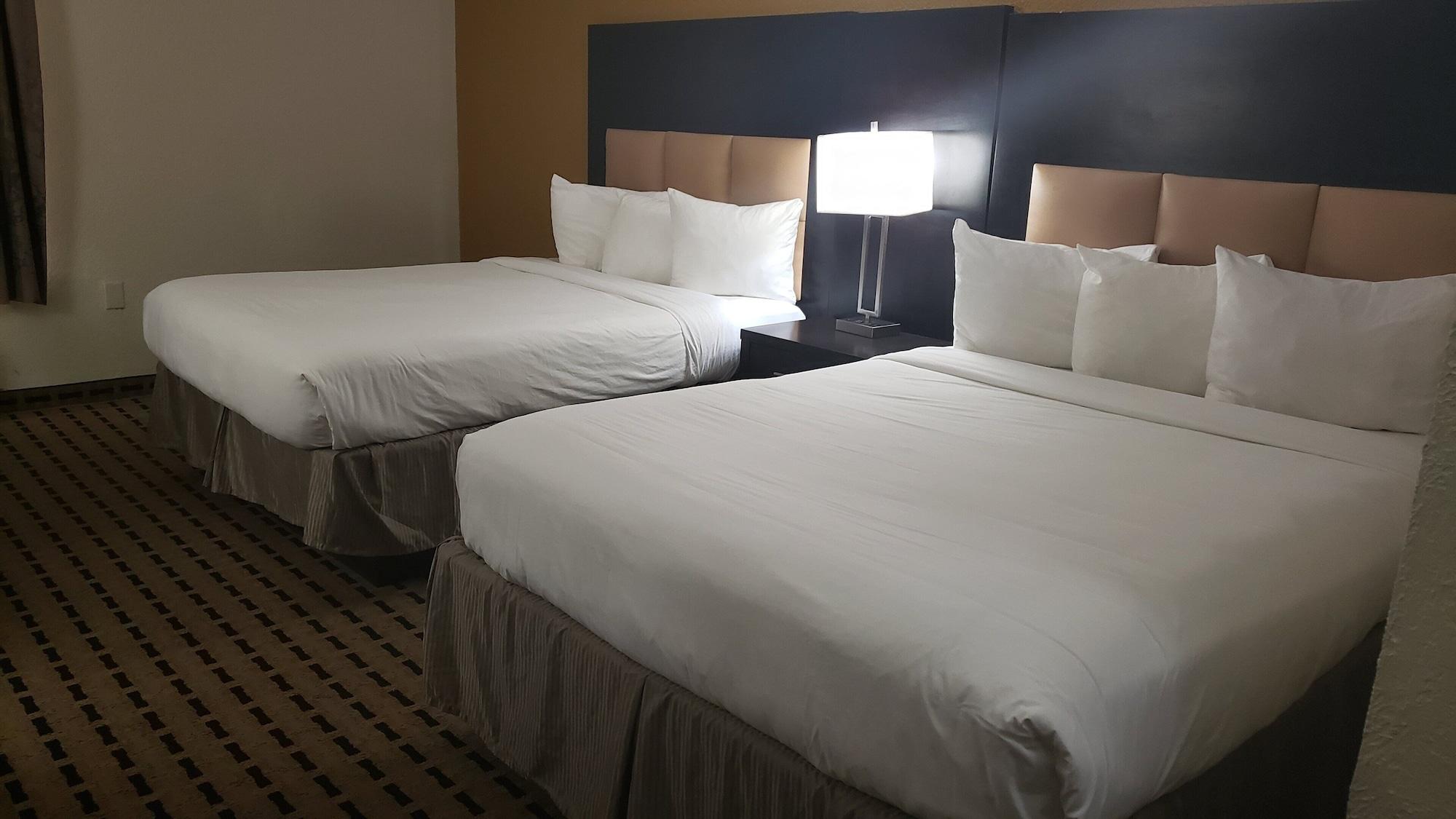 Clarion Pointe Lake Jackson - Clute Экстерьер фото