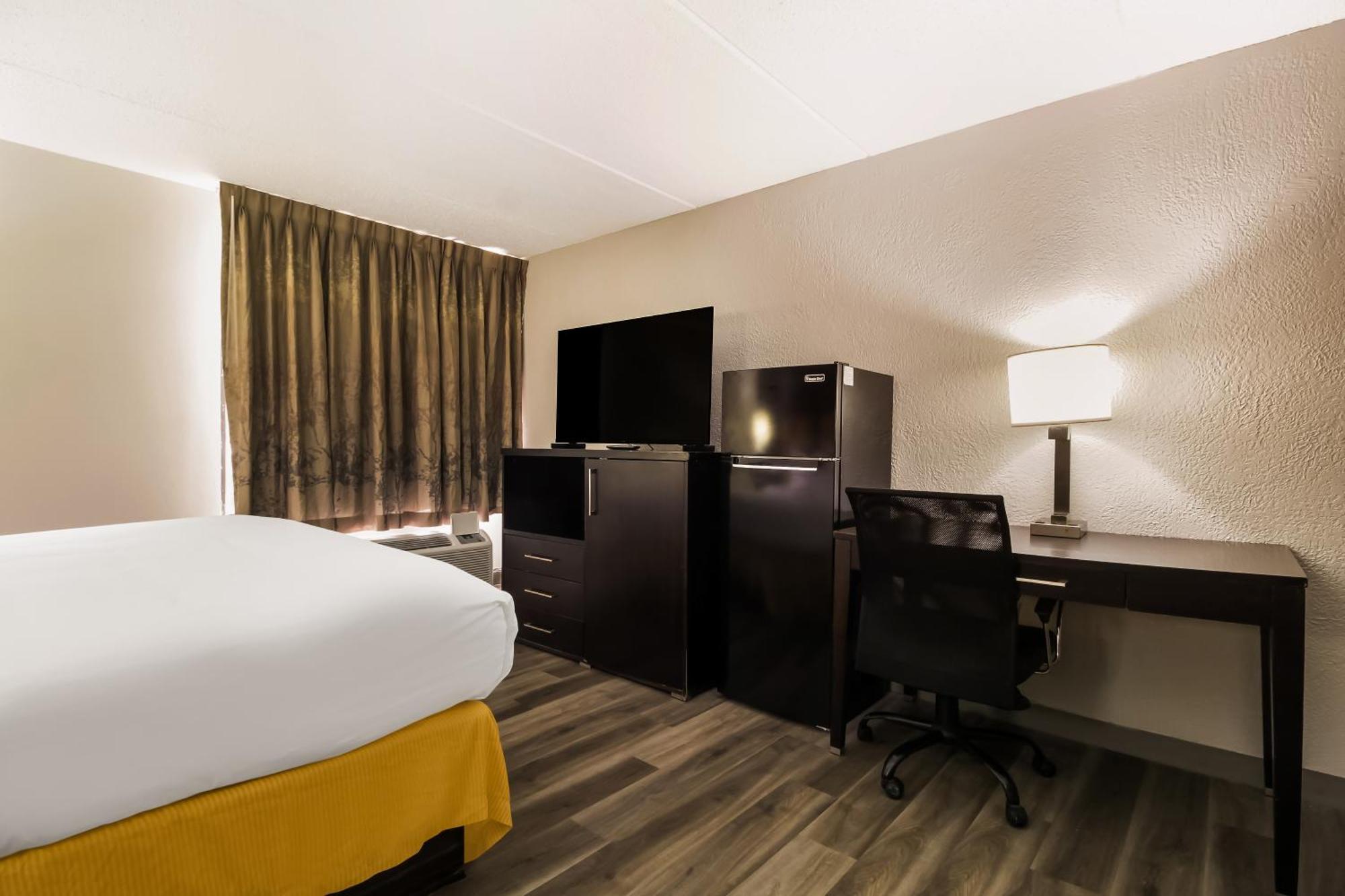 Clarion Pointe Lake Jackson - Clute Экстерьер фото