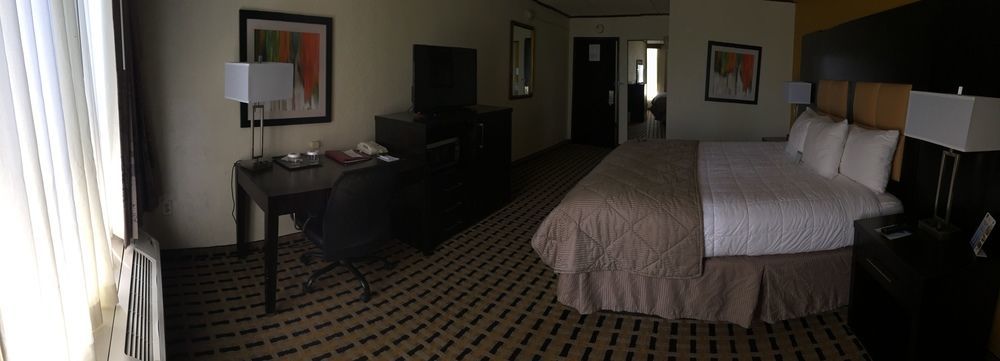 Clarion Pointe Lake Jackson - Clute Экстерьер фото